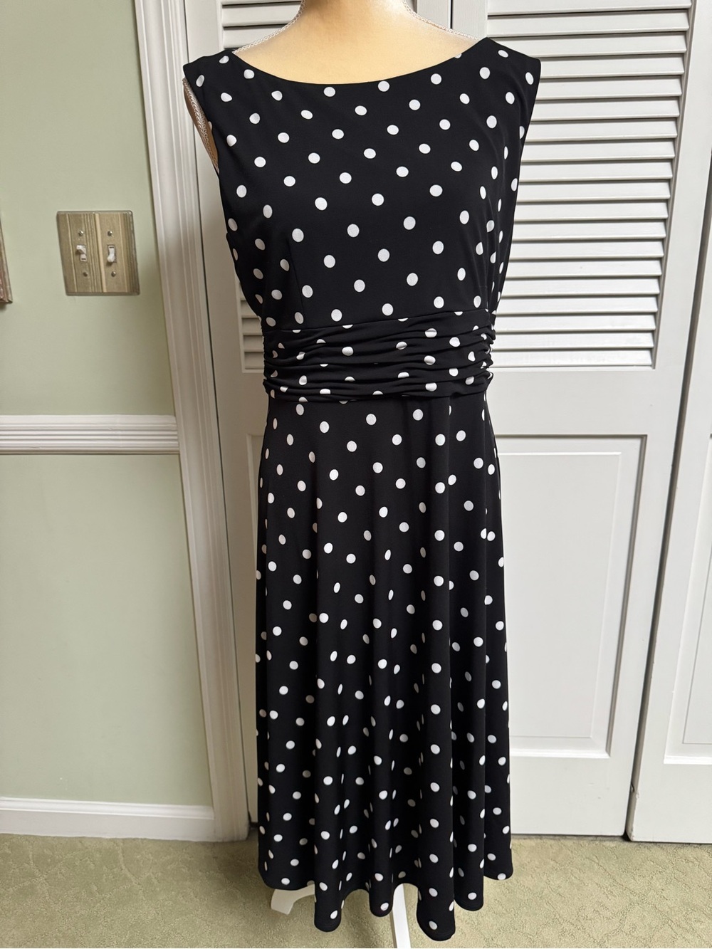 Jessica Howard Black & White Polka Dot Sleeveless Midi Dress Size 12 Like New